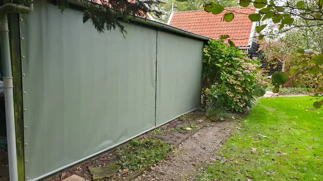 Befestigung und Pflege von Abdeckplanen